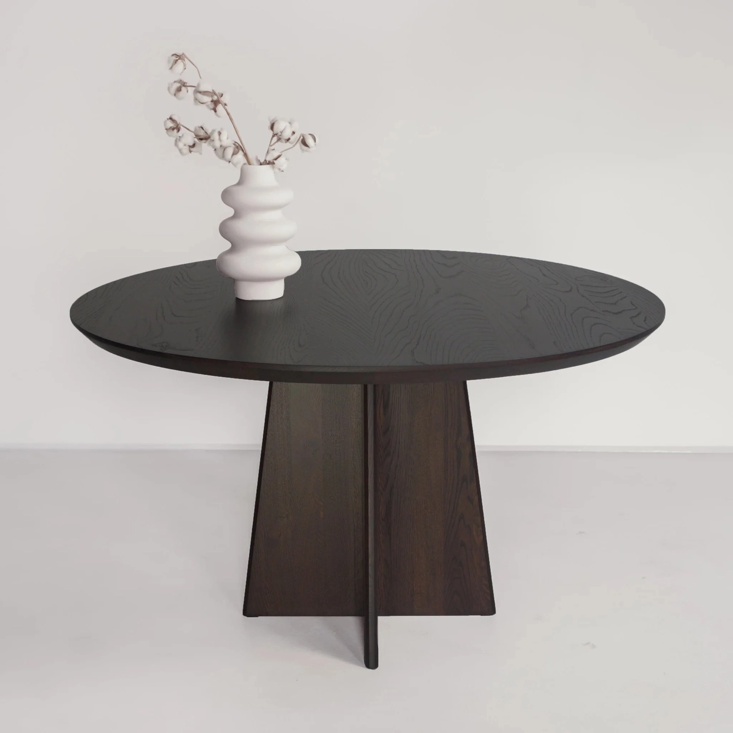 4Elements Maximilianus Group GmbH - designer furniture and decor - wooden table