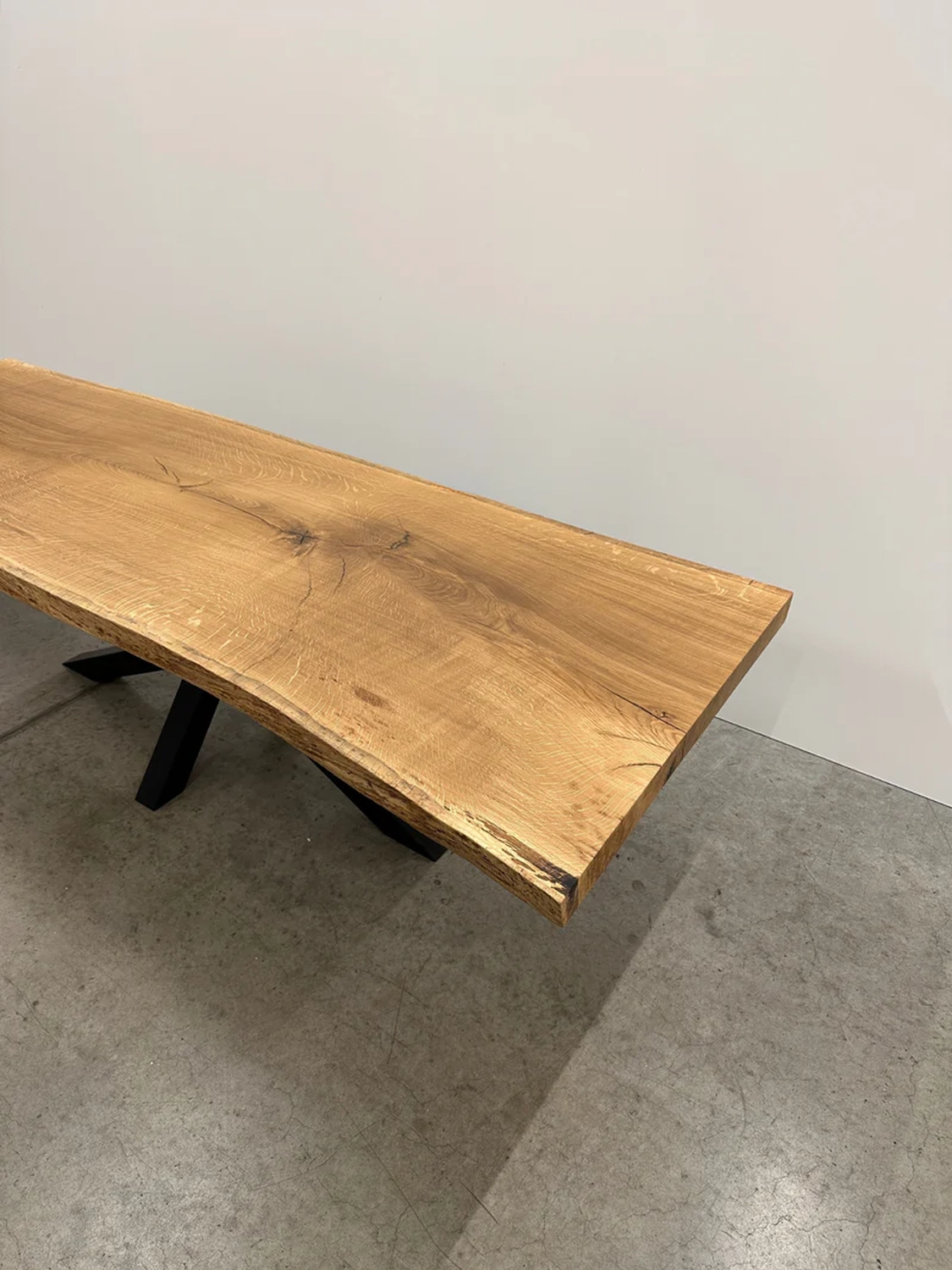 4Elements Maximilianus Group GmbH - designer furniture and decor - wooden table